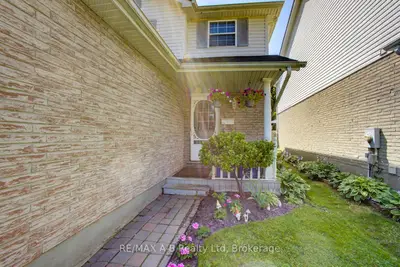 223 Melran Drive, Waterloo, On N3c 4e5