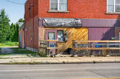 1523 Main Street E, Hamilton, On L8k 1e4