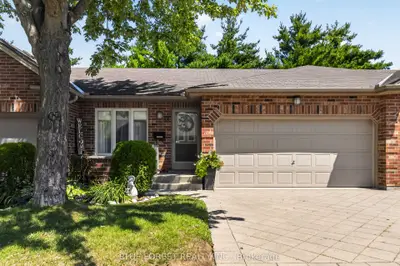 43 Capulet Walk 38, London North, On N6h 5v4