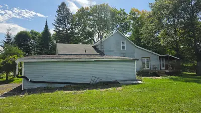 814 Thomasburg Road, Centre Hastings, On K0k 2k0