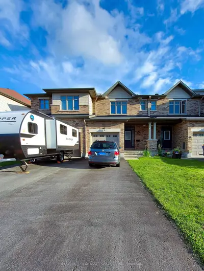 127 Hawkeswood Drive, Blossom Park - Airport And Area, On K4m 0c1
