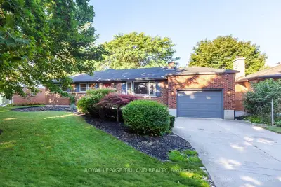 315 Bloxam Avenue, London South, On N6j 3k5