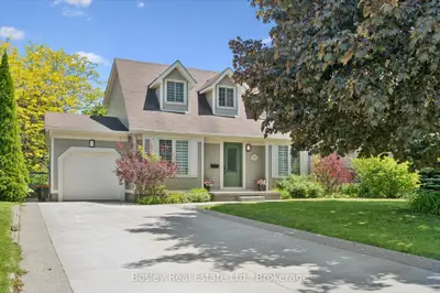 52 Stirling Macgregor Drive, Cambridge, On N1s 4n5