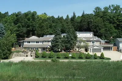 7196 Outer Drive, Lambton Shores, On N0m 2l0