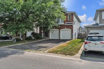 384 Emerald Street, Kingston, On K7p 3e1