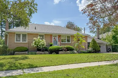 387 Aberdeen Avenue, Peterborough, On K9h 4x5