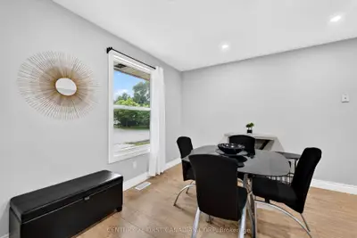 23 Brunswick Avenue, London North, On N6g 3k4