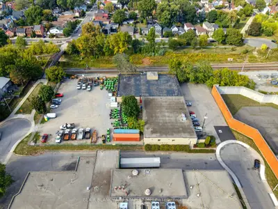 193 Elgin Street, Hamilton, On L8l 4y2
