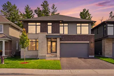 235 Ketchikan Crescent, Kanata, On K2t 0s3