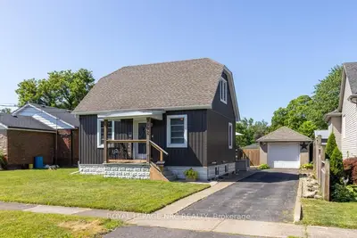 7992 Peter Street, Niagara Falls, On L2g 6s9
