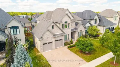 2361 TORREY PINES Way, London North, ON N6G 0N9