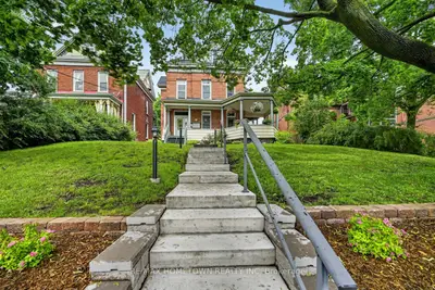 98 Pine Street, Brockville, On K6v 1g9
