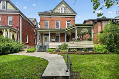 98 Pine Street, Brockville, On K6v 1g9