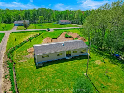 2805 Rocky Road, Augusta, On K6v 5t1