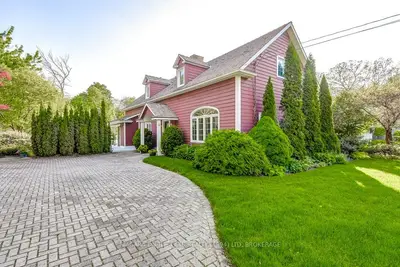 12 CENTRE Street, Niagara-on-the-Lake, ON L0S 1J0