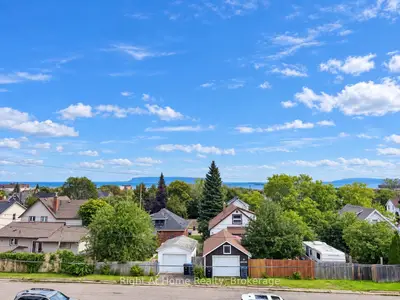 28 Dixon Street, Thunder Bay, On P7b 3j5