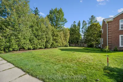 18 Prospect Avenue, Guelph, On N1e 4w6