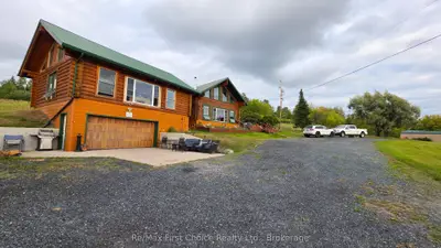 812 Essex Road E, Kenora, On P9n 4p2