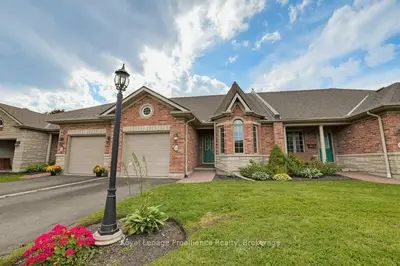 25 HEARTWOOD Drive 14, Belleville, ON K8P 5M2