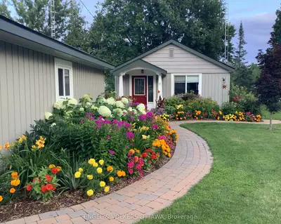 131 Bay Street, Drummond/north Elmsley, On K7c 4k9