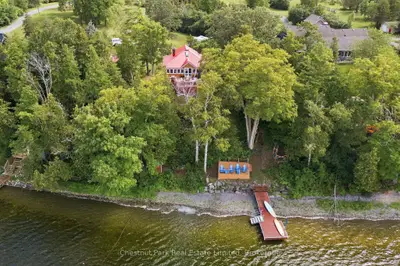 4786 County Road 1, Prince Edward County, On K0k 1t0