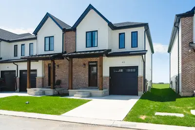 147 Scotts Drive 20 (24), Lucan Biddulph, On N0m 2j0