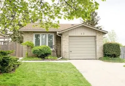 43 Kanata Crescent Lower, Brantford, On N3r 7e8
