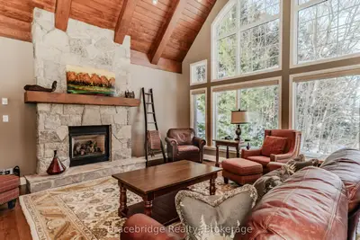 3876 Muskoka Rd 118 Highway W Water's Edge W1, Muskoka Lakes, On P0b 1j0