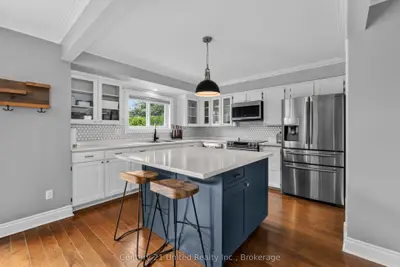 15 LAKEFIELD Court, Selwyn, ON K0L 2H0