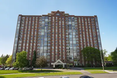2760 CAROUSEL Crescent 507, Blossom Park - Airport and Area, ON K1T 2N4