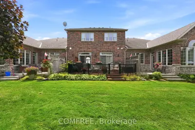 3823 Turnberry Lane 14, Plympton-wyoming, On N0n 1e0