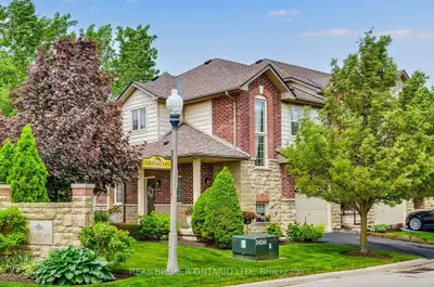 5 Liddycoat Lane, Hamilton, On L9g 0a7