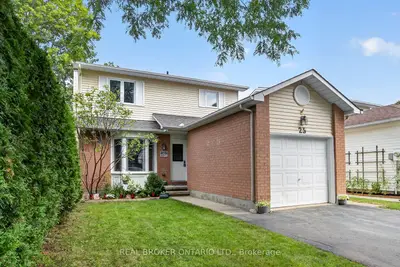 25 MORESBY Drive, Kanata, ON K2M 2E5