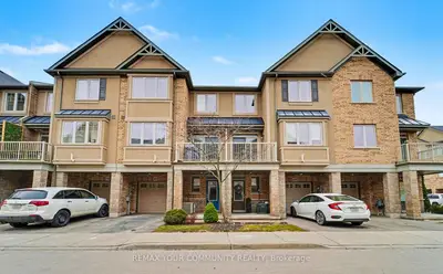 201 Westbank Trail 49, Hamilton, On L8j 0h4