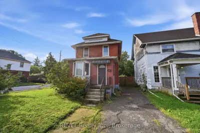 4960 Willmott Street, Niagara Falls, On L2e 1z8
