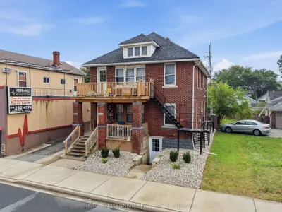 2269-71 Howard Avenue, Windsor, On N8x 3v2