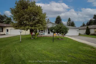 108 Meadowview Lane, North Perth, On N4w 3g8