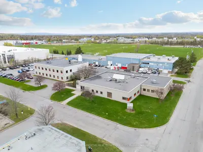 1011 Polytek Street, Beacon Hill North - South And Area, On K1j 9j3