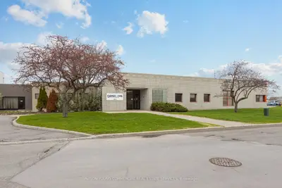 1011 Polytek Street, Beacon Hill North - South And Area, On K1j 9j3