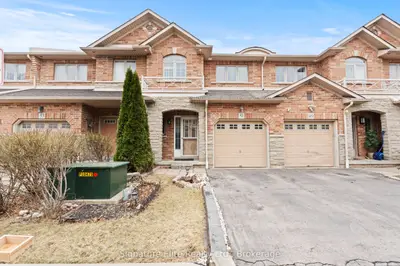 51 Marina Point Crescent, Hamilton, On L8e 0e4