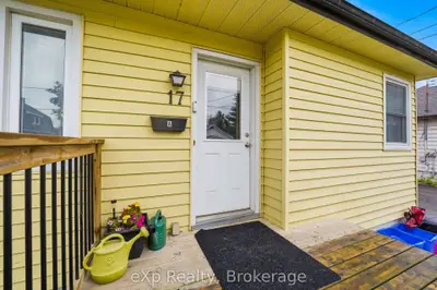 17 BURTON Street, Belleville, ON K8P 1E5