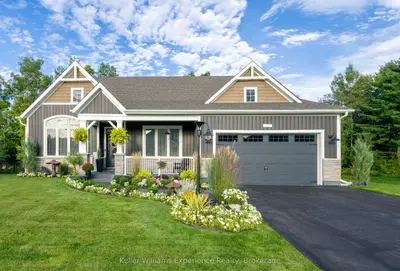 38 Dyer Crescent, Bracebridge, On P1l 0n4
