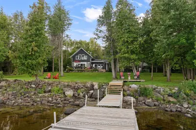 106 Whites Beach Trail, Whitewater Region, On K0j 2l0