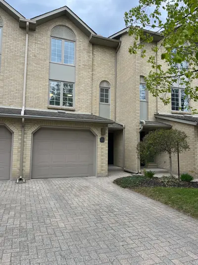1399 Commissioners Road W 26, London South, On N6k 4g9