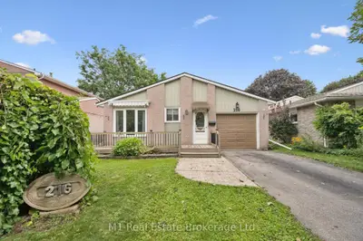 216 PARKSIDE Drive E, Centre Wellington, ON N1M 3E8