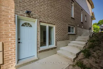 277 Dewdrop Crescent Lower, Waterloo, On N2v 0b1