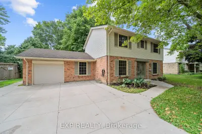 42 Queen Mary Crescent, London North, On N6h 4b4