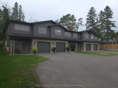 33 Huffman Road, Quinte West, On K0k 2c0