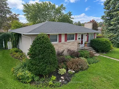 58 Princeton Place, Loyalist, On K7n 1e6