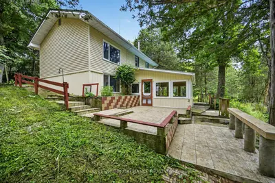 100 Coons Road, Rideau Lakes, On K0g 1e0